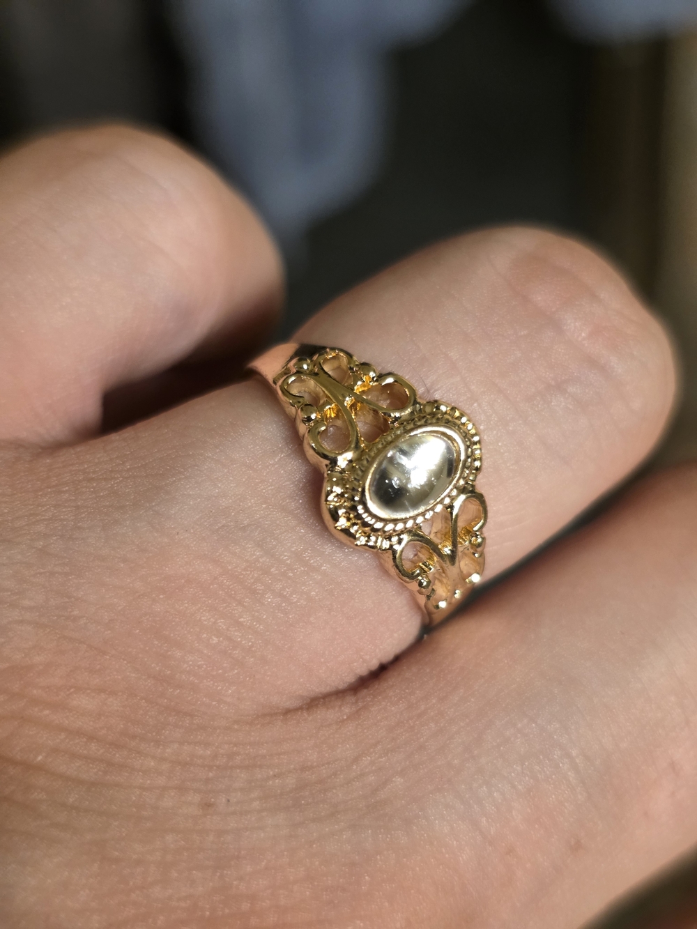 Gold Filigree Oval Signet Ring